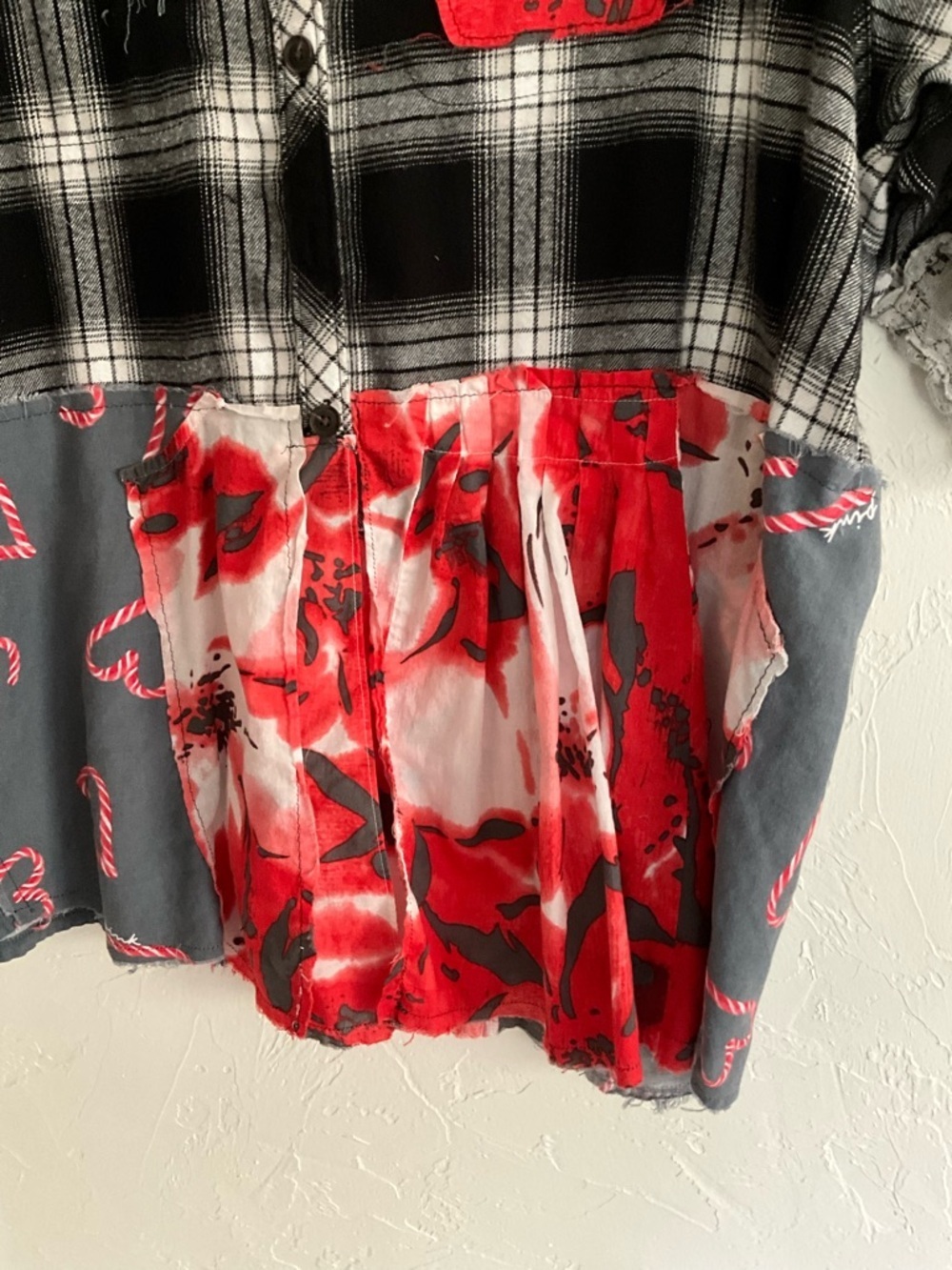 Upcycled Mixed Media Plaid Heart Patch Top XL Handmade - Picture 5 of 9